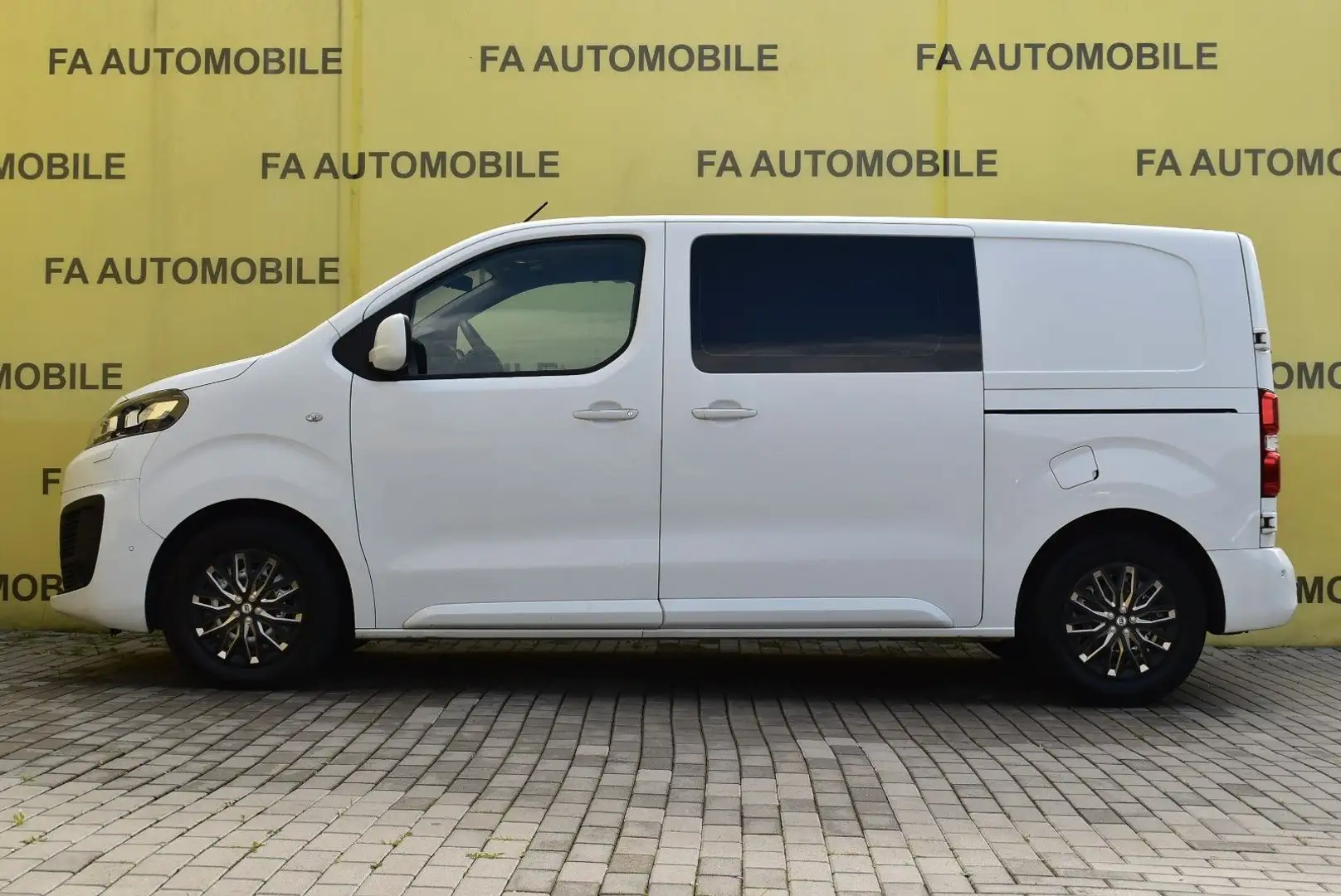 Citroen Jumpy Kasten Business M/ACC/KEYLESS GO/NAVI/AHK/ Weiß - 2
