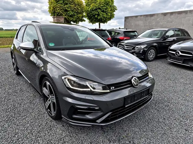 Volkswagen Golf R 4Motion Panorama Kamera SHZ Navi Pro