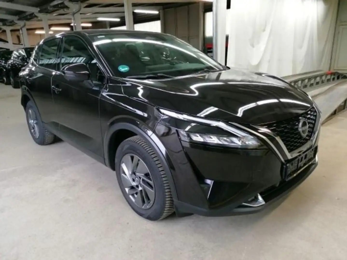Nissan Qashqai 1.3 DIG-T MHEV Xtronic Acenta ACC/ LED/ Zwart - 2