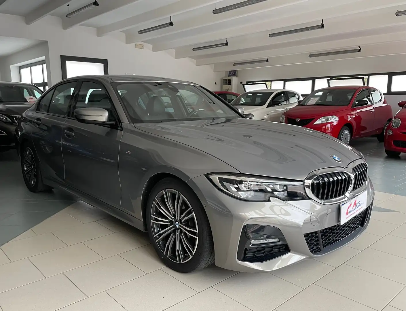 BMW 320 320d 190 CV Msport auto Grigio - 1