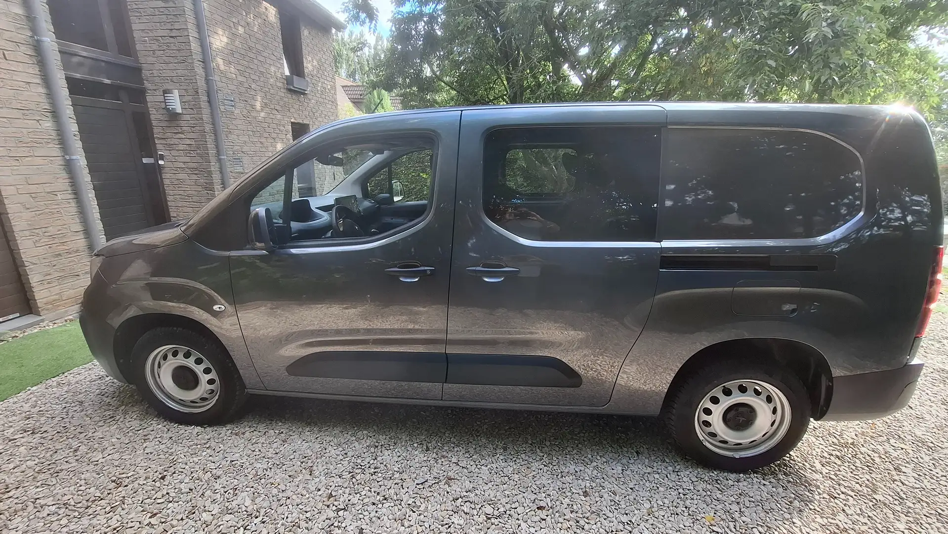 Peugeot Partner 1.5 BlueHDi L2 Heavy Pro (EU6.3) Szary - 1