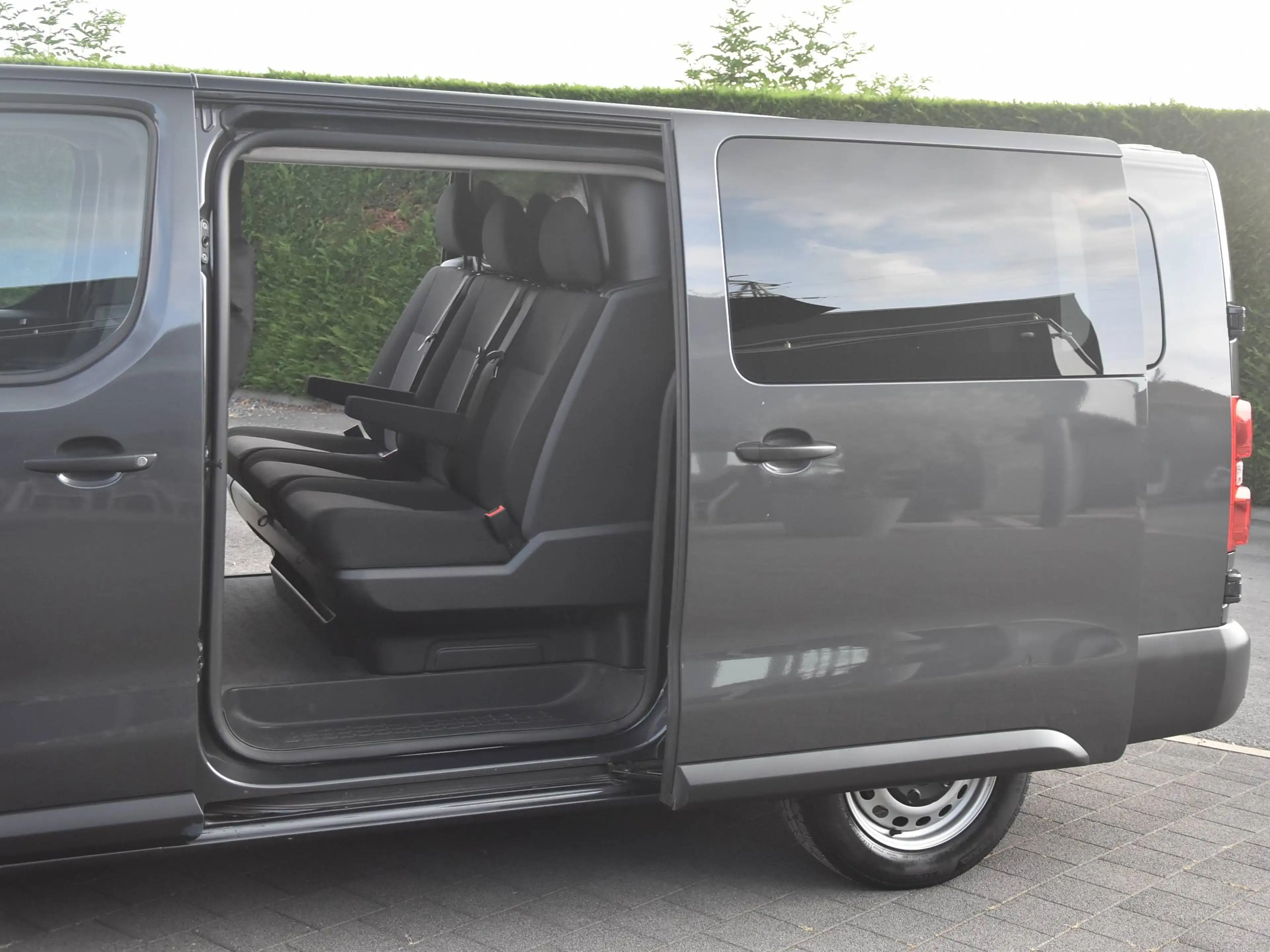 Peugeot Expert 2.0 BlueHdi 145 Man6 DubCab/6PL/Navi/Cam/Dab+/4Season — photo 15