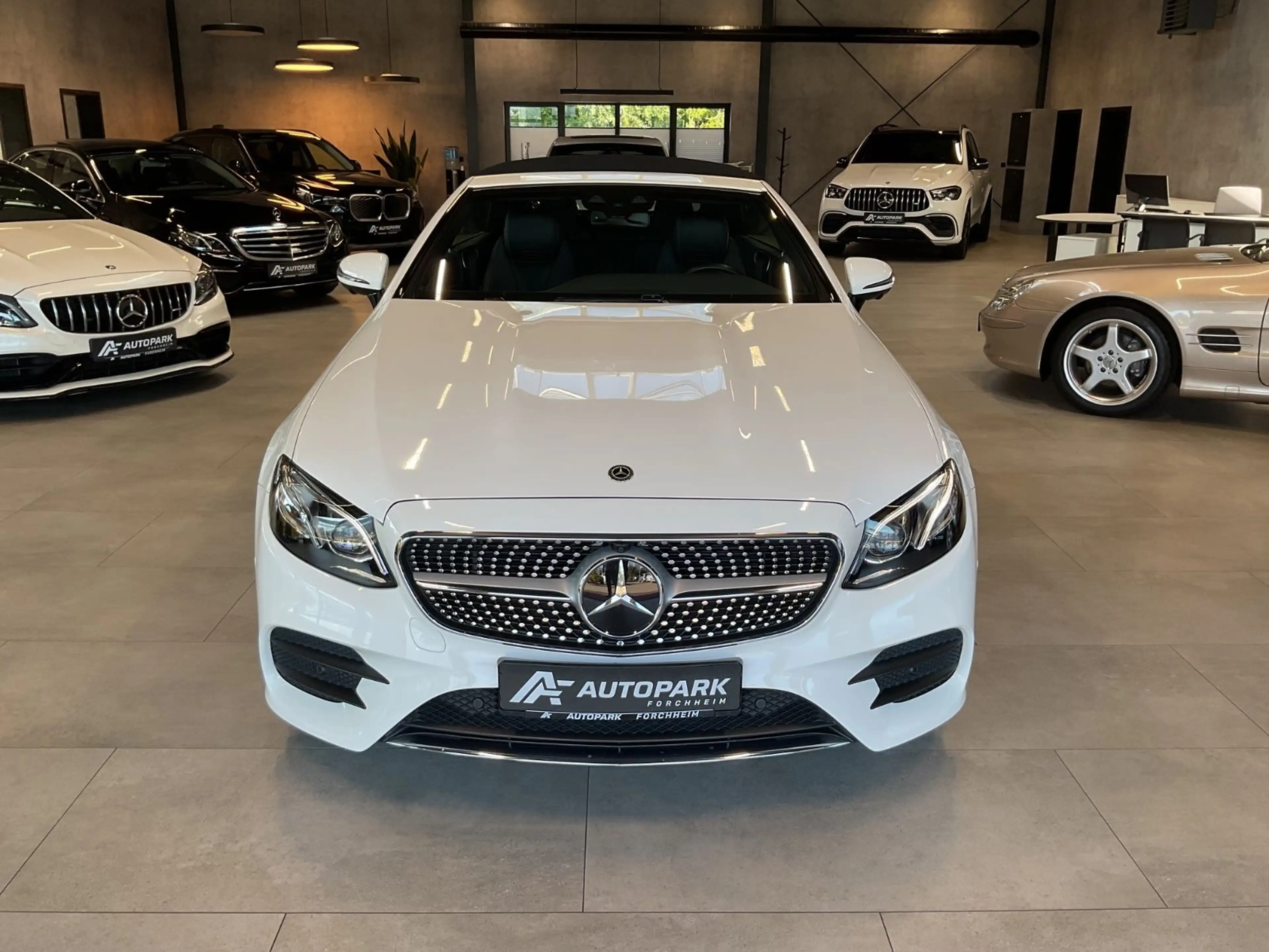 Mercedes-Benz E 450 4Matic AMG-Line — photo 2