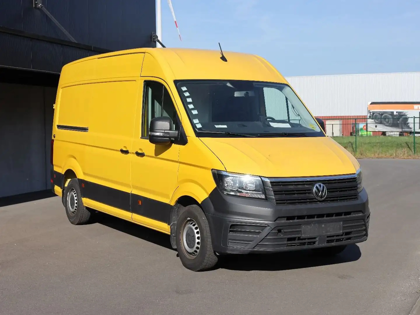 Volkswagen Crafter Crafter 30 TDI Autm. VA Trendline Jaune - 1