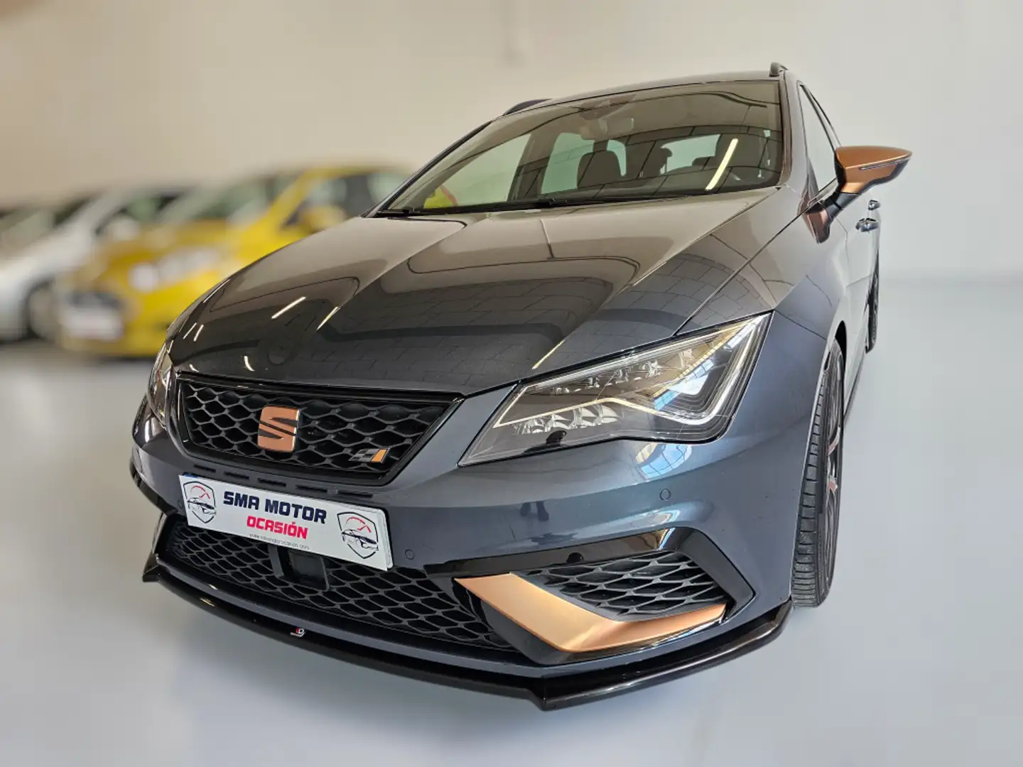 SEAT Leon ST 2.0 TSI S&S Cupra DSG7 290 Grigio - 2