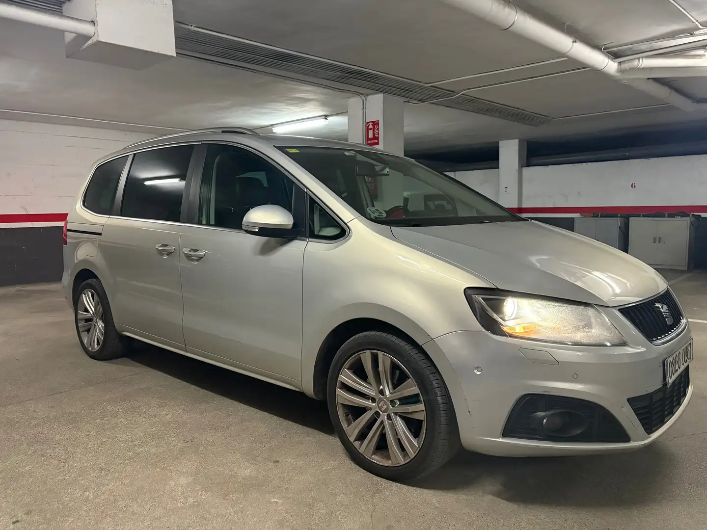 SEAT Alhambra Alhambra 2.0TDI CR Eco. Style DSG 170 Style Срібний - 2