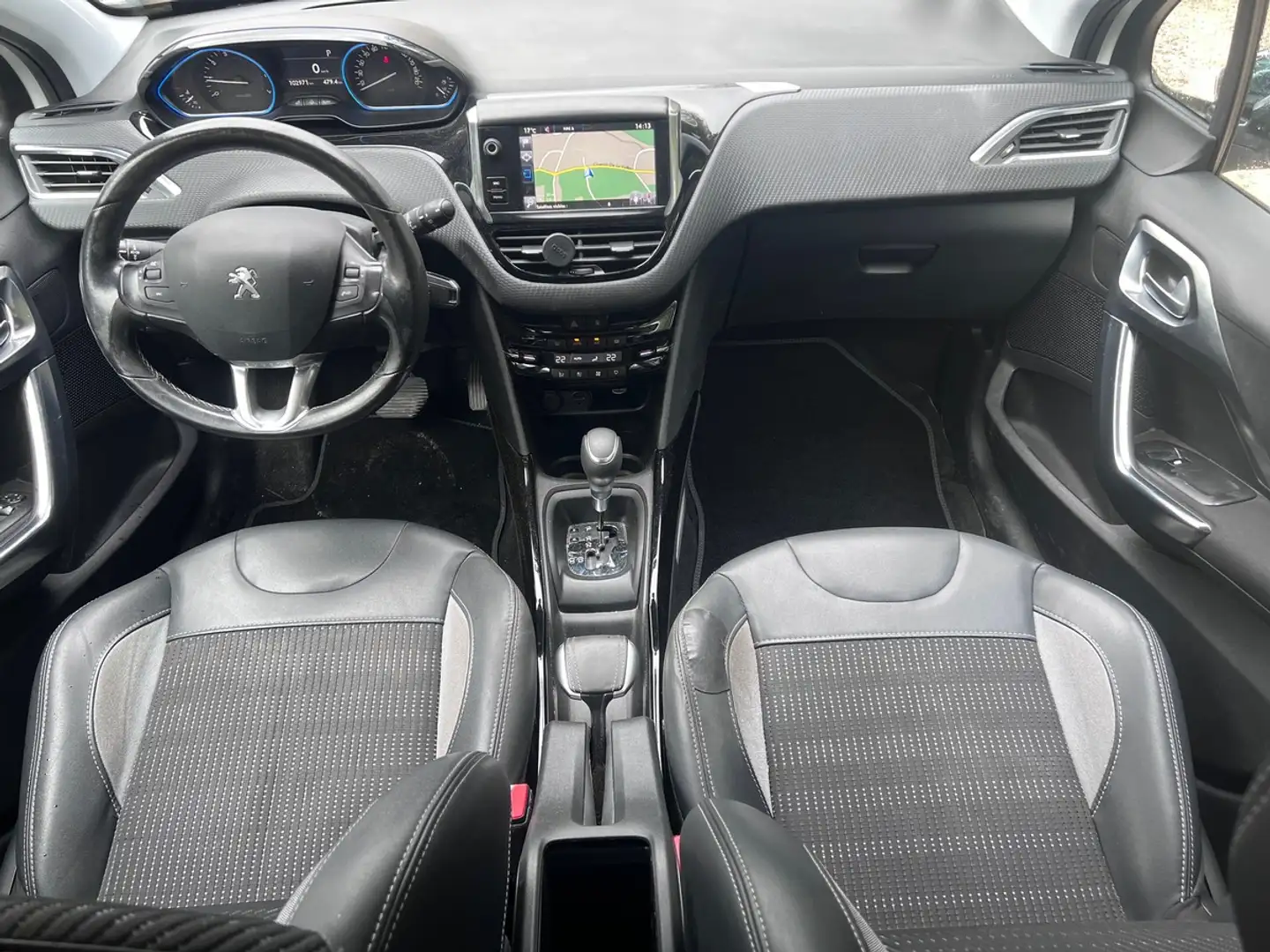Peugeot 2008 1.2 i 110cv Allure BVA Blanc - 2