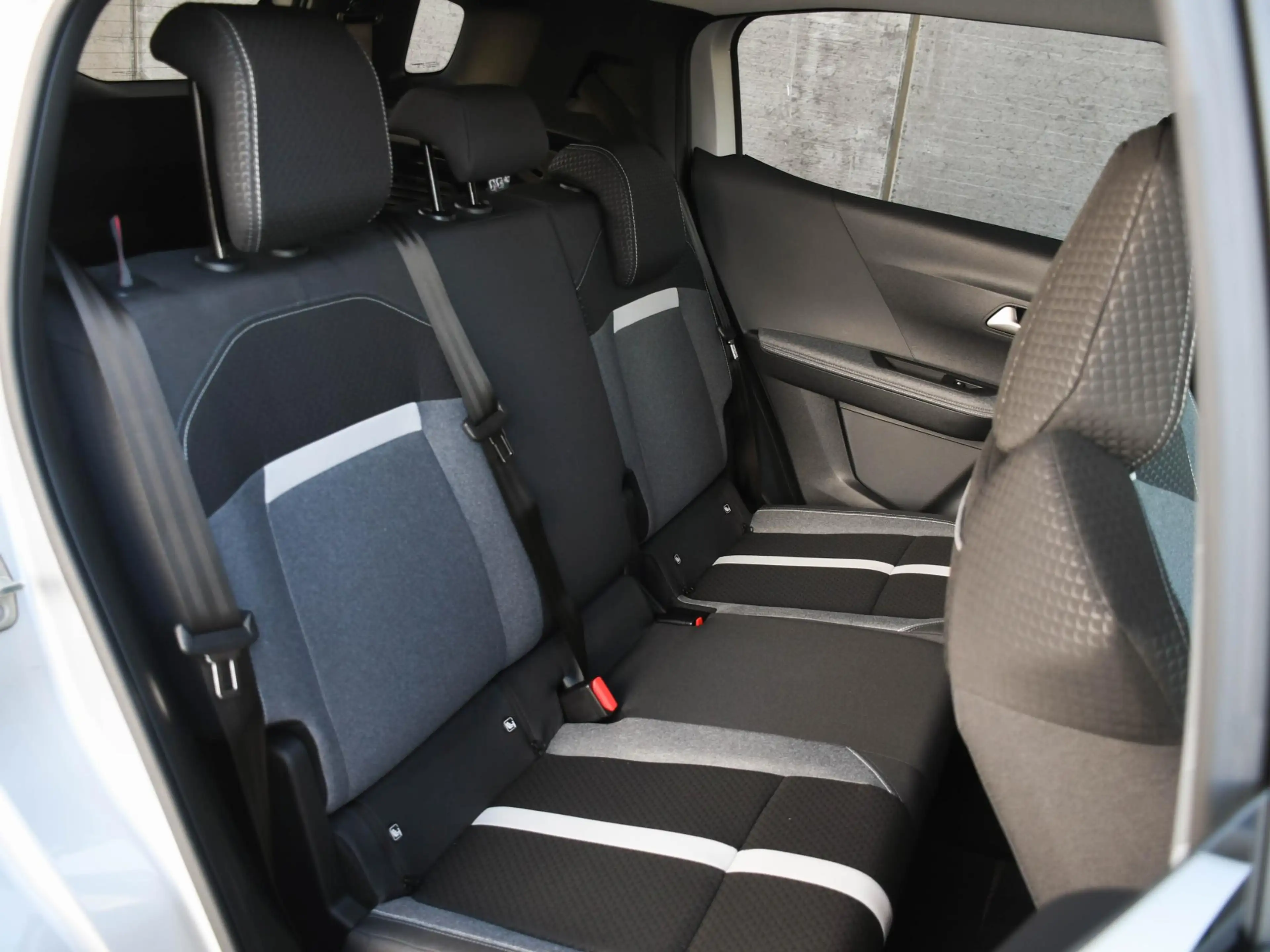 Opel Frontera GS 1.2 Turbo Hybrid 145pk Automaat 7-Persoons OPGE — photo 10