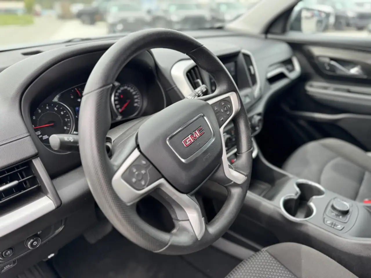 GMC Terrain снимка GMC Terrain