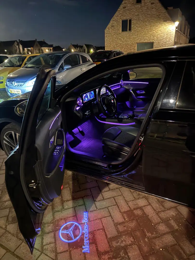 Mercedes-Benz A 200 Premium Plus Zwart - 1