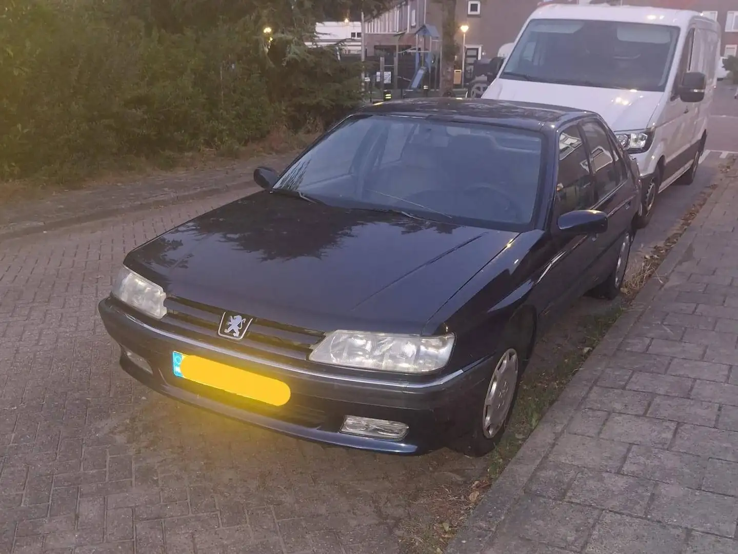 Peugeot 605 Sli 2.0 16V Blau - 1