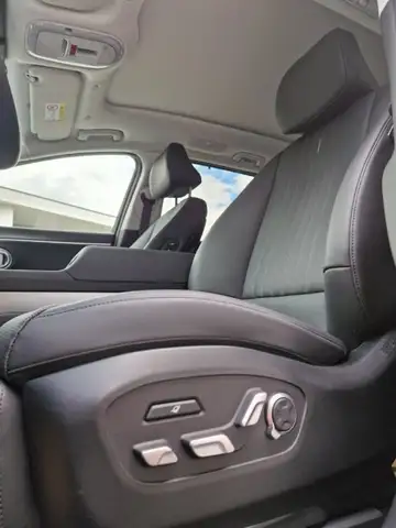 Hyundai IONIQ 9 Calligraphy *110 kWh 4WD Ansicht 26