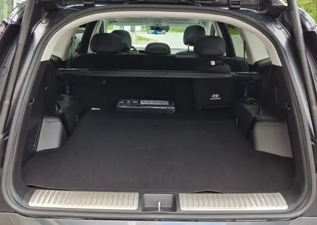 Hyundai IONIQ 9 Calligraphy *110 kWh 4WD Ansicht 16