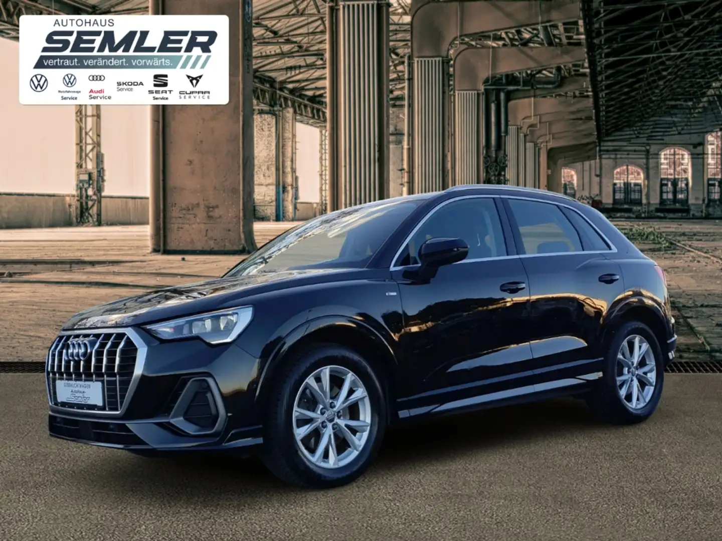 Audi Q3 40 TFSI quattro S line E-HKP NAVI AHK LED Schwarz - 2