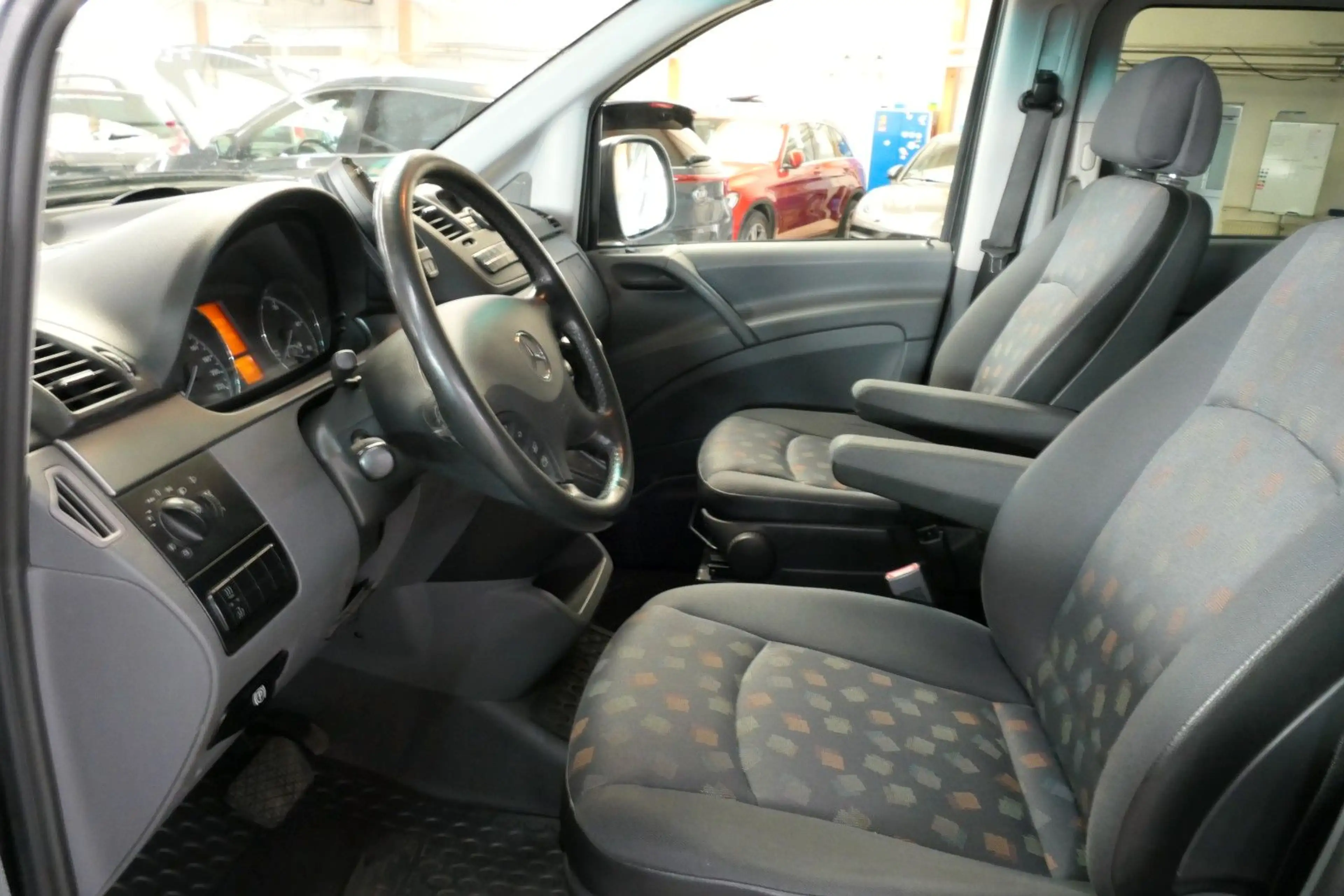 Mercedes-Benz Vito Mixto 120 CDI lang*SHZ*PDC*Klima* — photo 7
