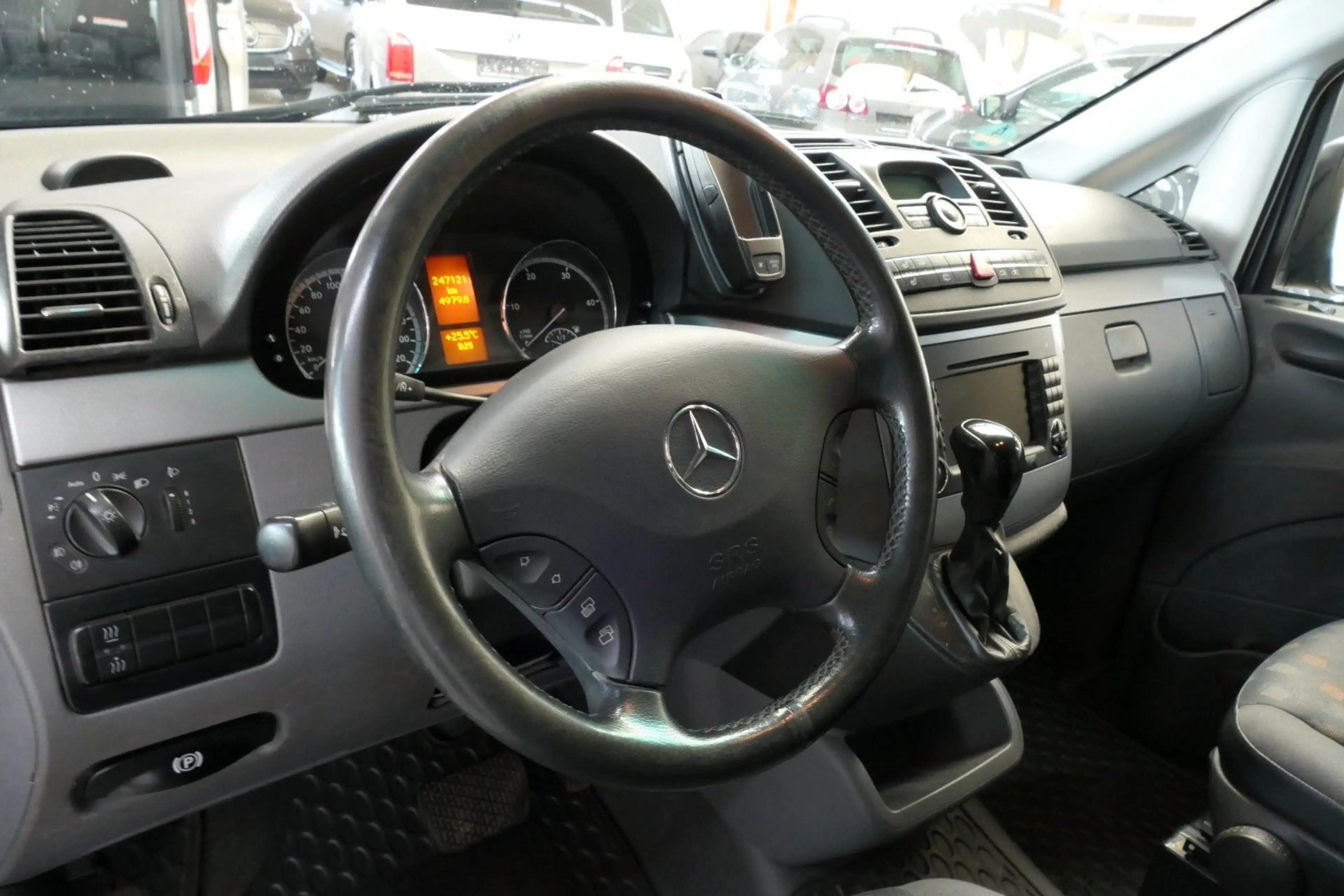 Mercedes-Benz Vito Mixto 120 CDI lang*SHZ*PDC*Klima* — photo 6