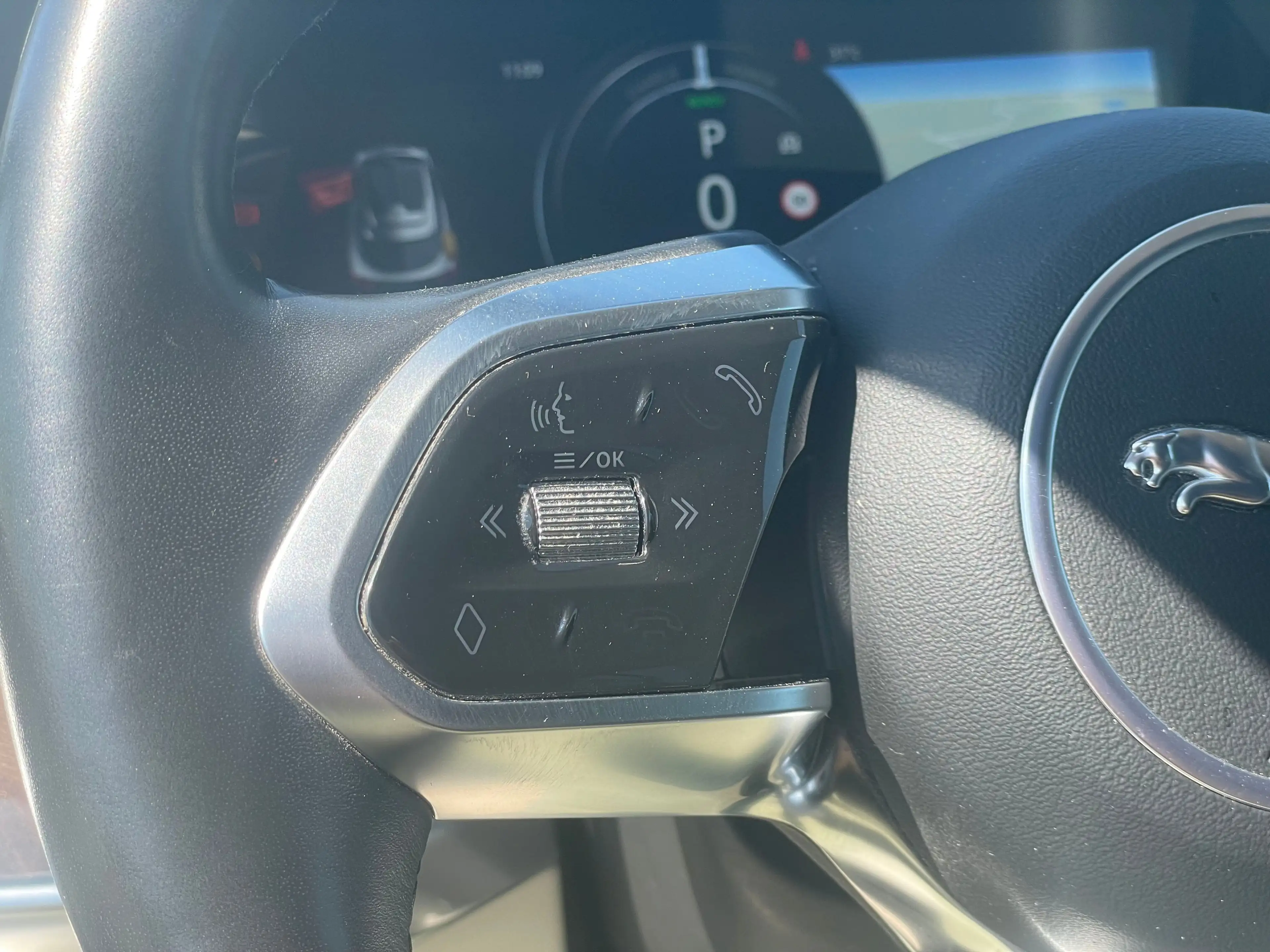 Jaguar I-Pace EV400 First Edition / Performance-Leder-Sitze / Su — photo 15