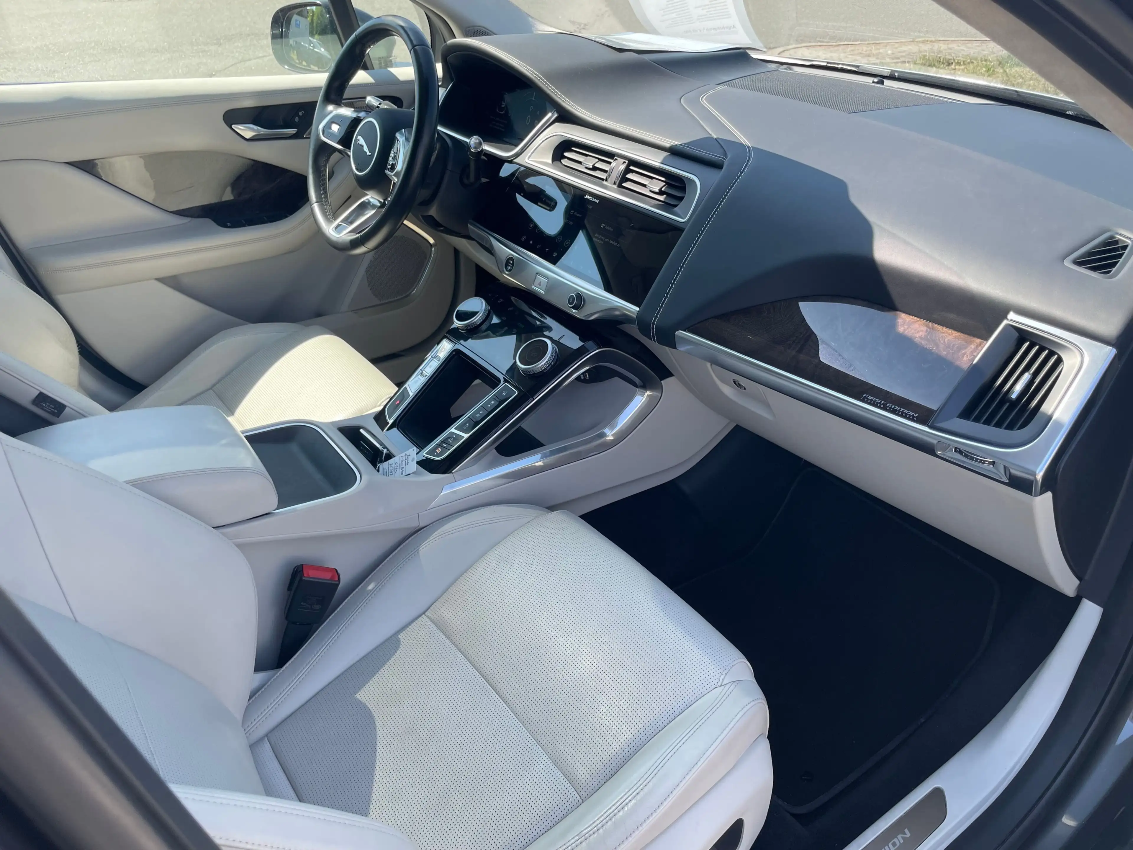 Jaguar I-Pace EV400 First Edition / Performance-Leder-Sitze / Su — photo 9