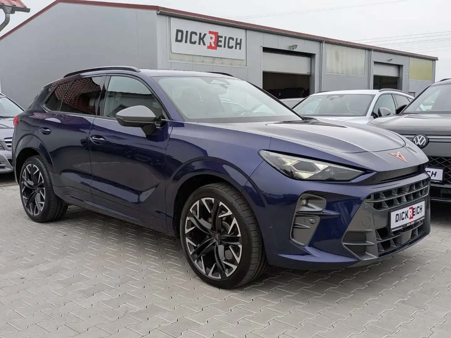 CUPRA Terramar 2.0 TSI 4D VZ HUD*MATRIX*PANO*DCC*20" Blau - 1