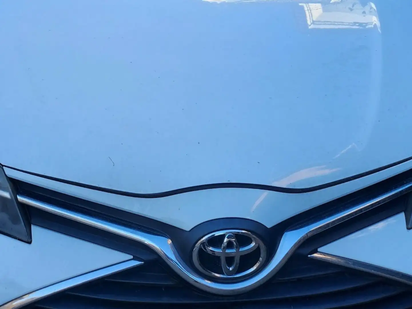 Toyota Yaris 5p 1.0 Active Bianco - 1