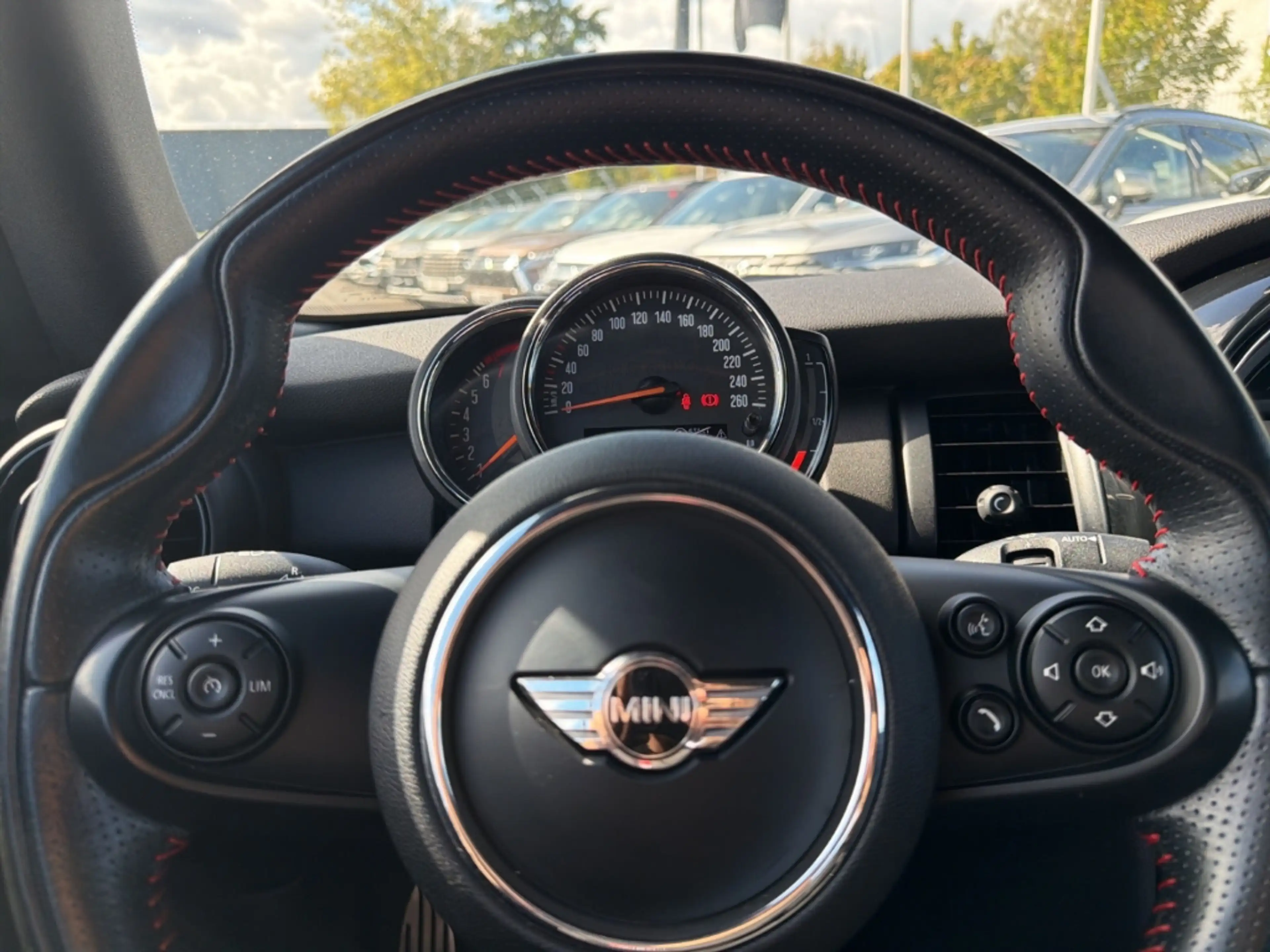 MINI One One Cabrio 1.5 Klima Sitzh. Navi DAB PDC — photo 12