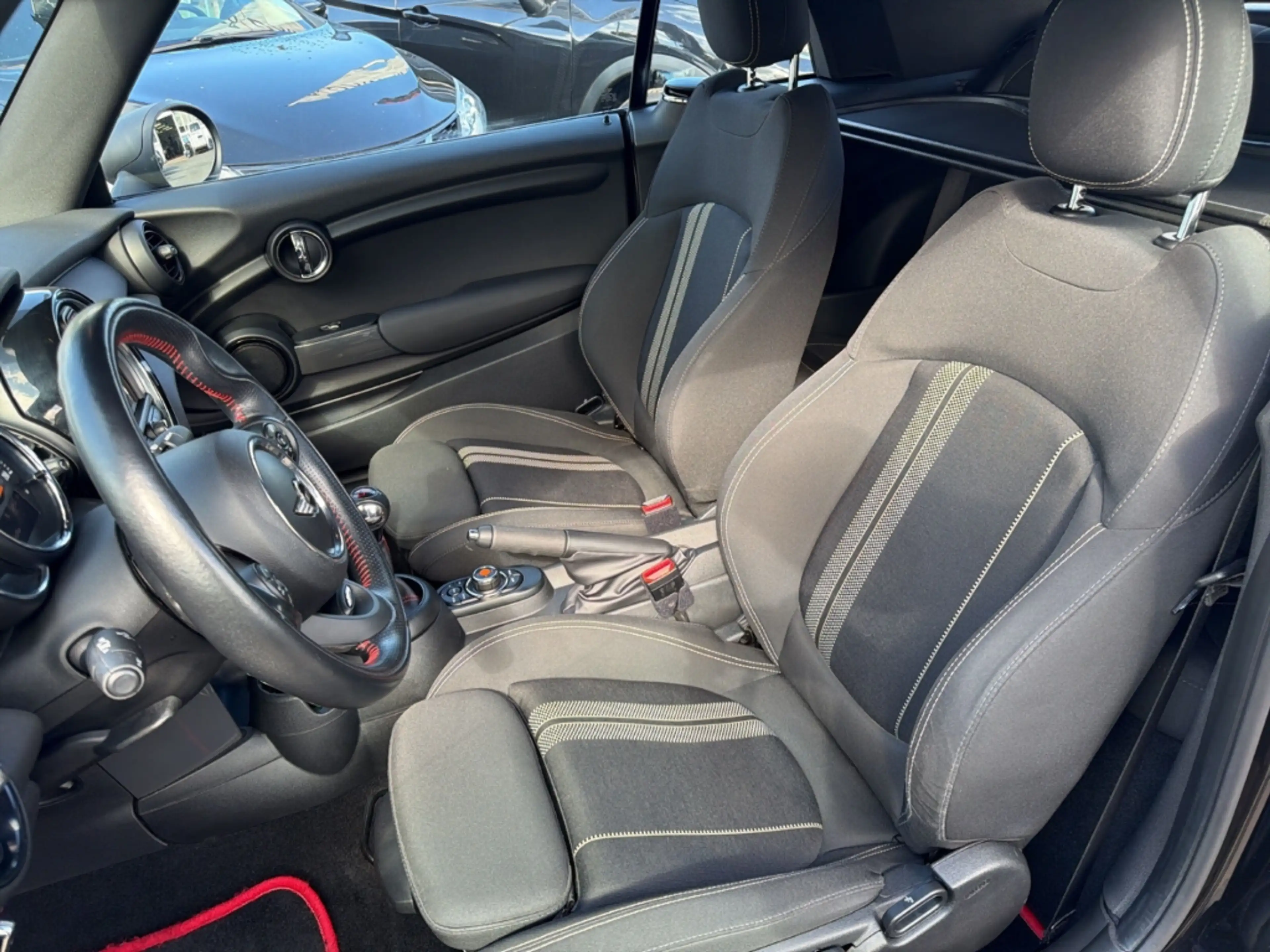 MINI One One Cabrio 1.5 Klima Sitzh. Navi DAB PDC — photo 7