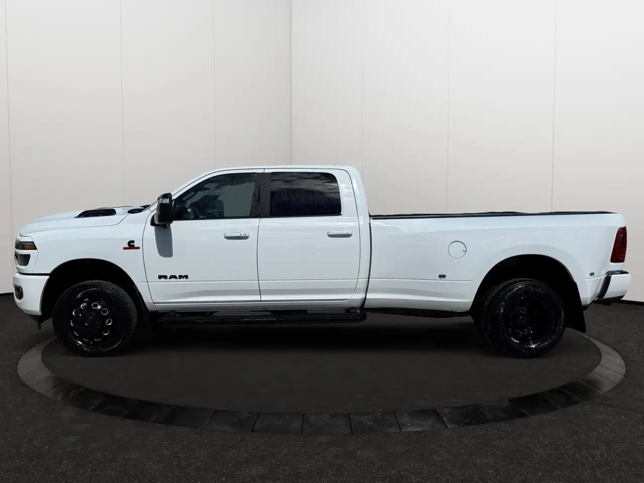 RAM 3500 снимка RAM 3500