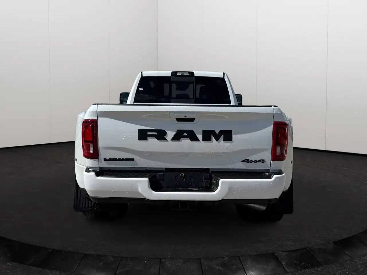 RAM 3500 снимка RAM 3500