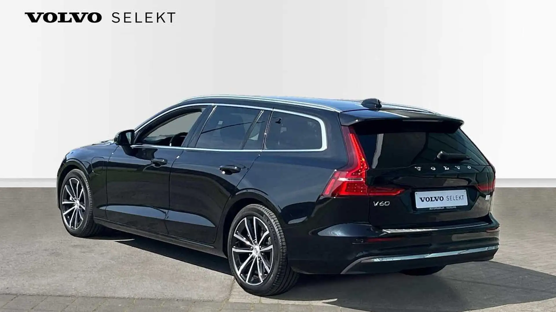 Volvo V60 Core Bright T6 AWD Plug-in hybride | Adapt Cruise Noir - 2