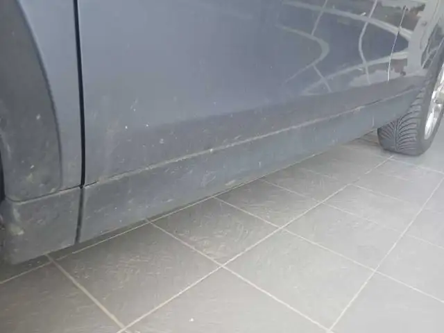 Land Rover Discovery Sport view 9
