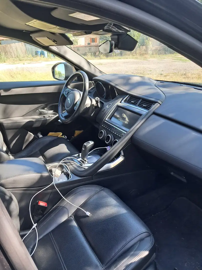 Jaguar E-Pace Noir - 2