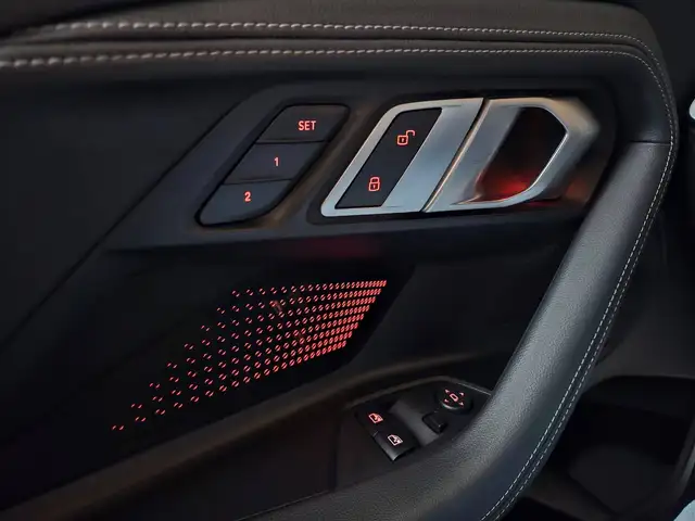 BMW 2 Series view 26