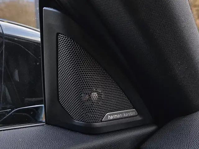 BMW 2 Series view 10