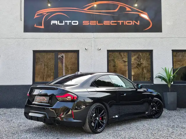 BMW 2 Series view 2