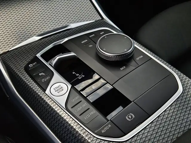 BMW 2 Series view 23