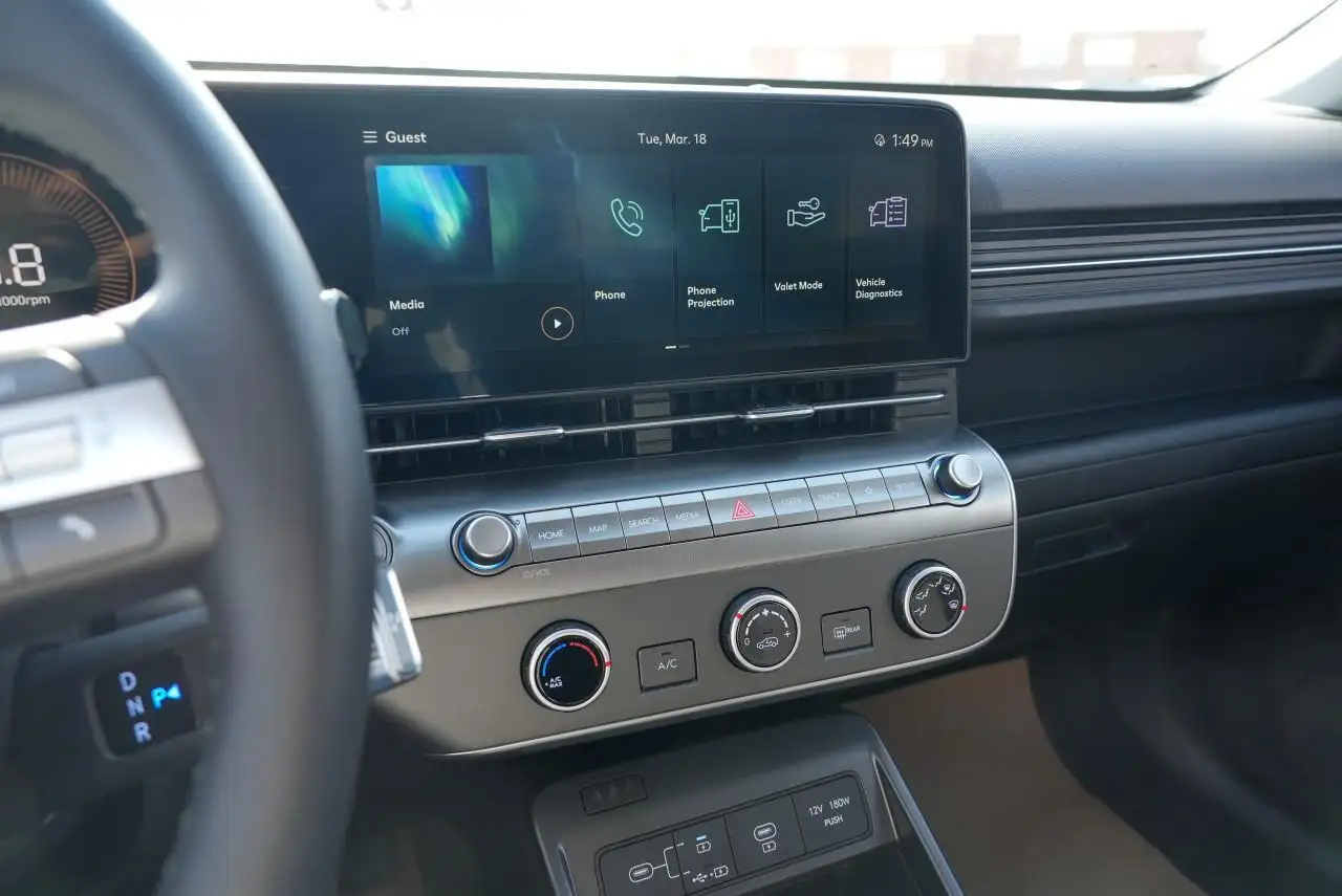 Hyundai KONA снимка Hyundai KONA