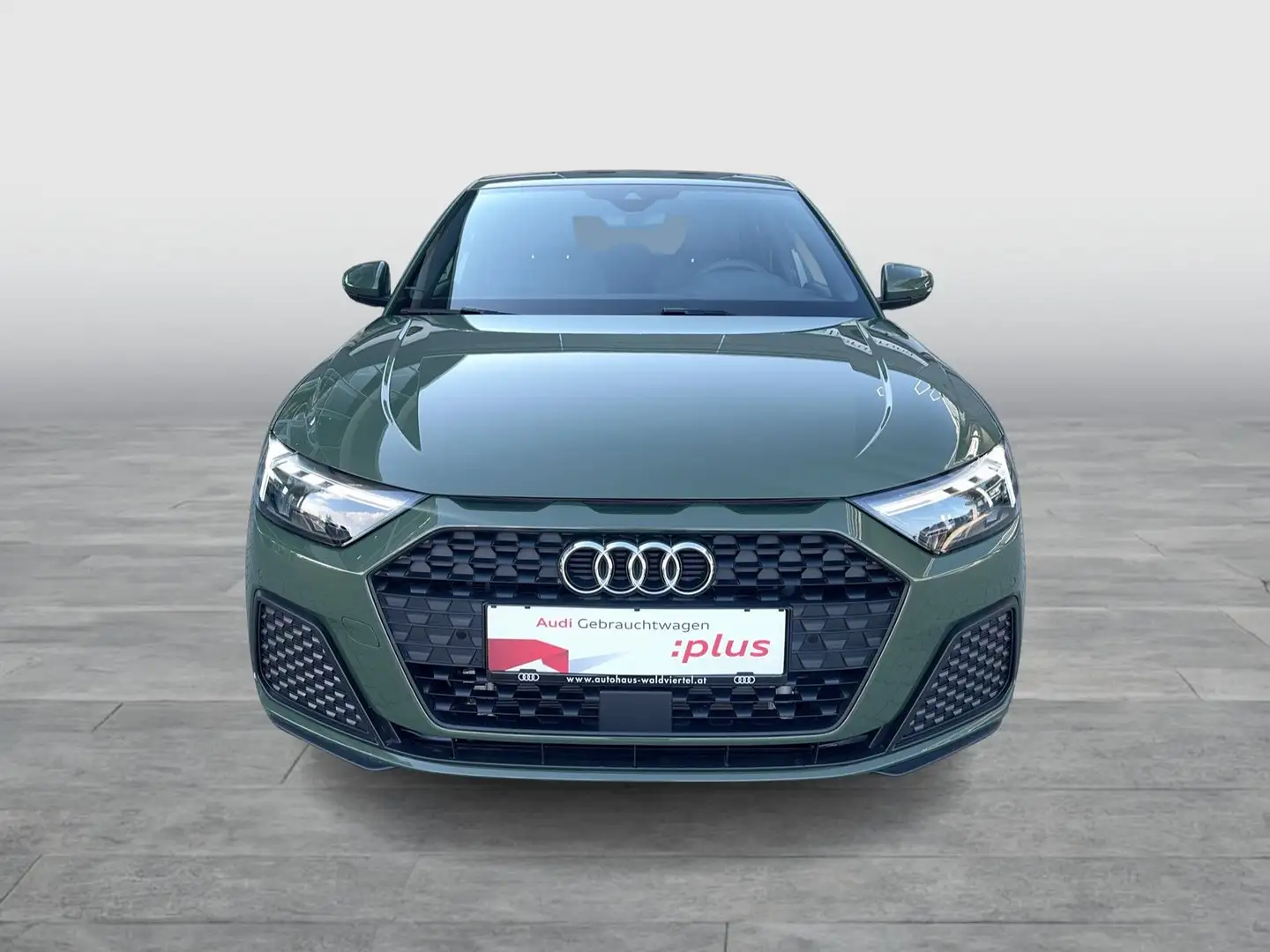 Audi A1 30 TFSI intense Grün - 2