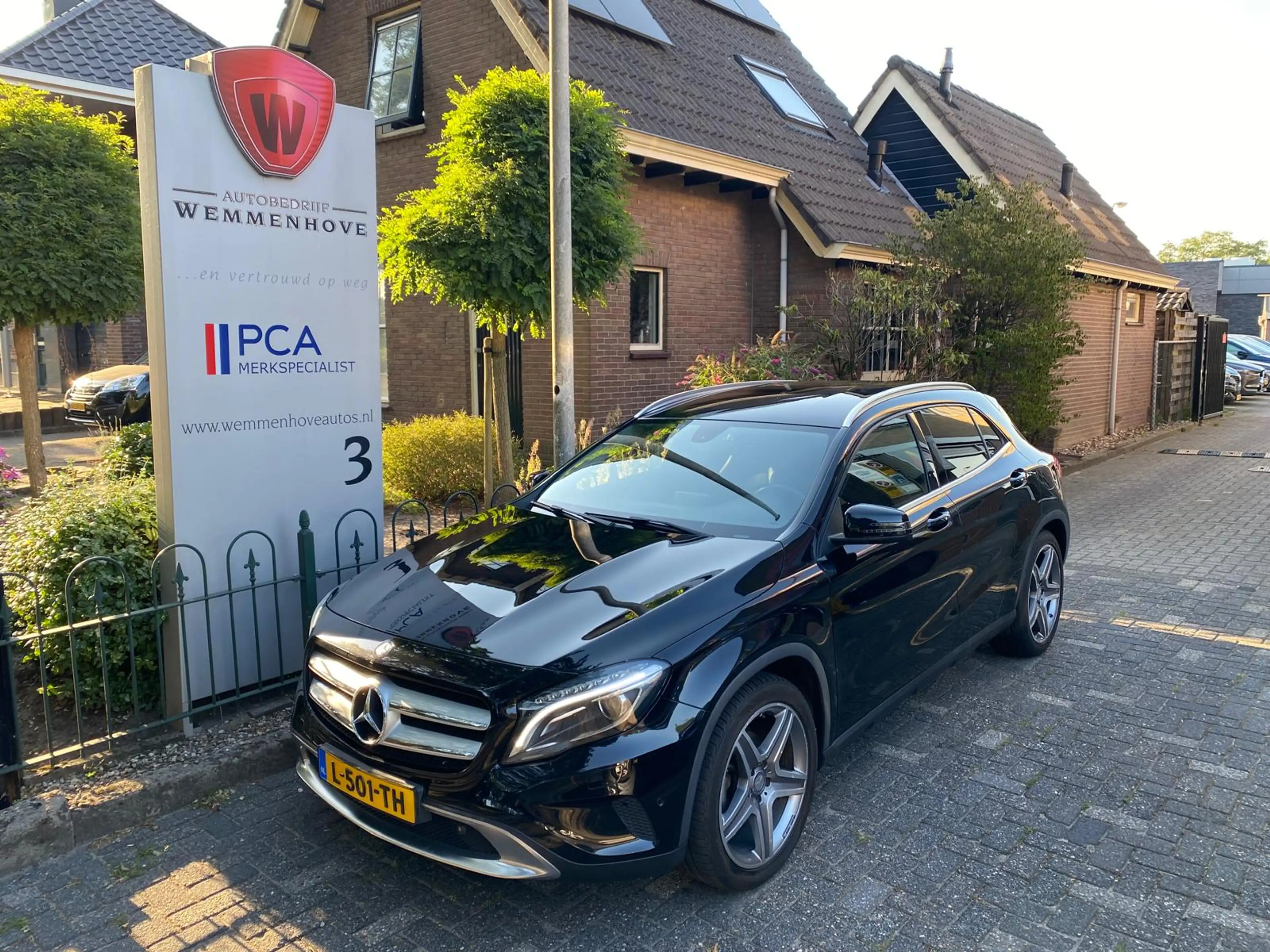 Mercedes-Benz GLA 200 Ambition — photo 3