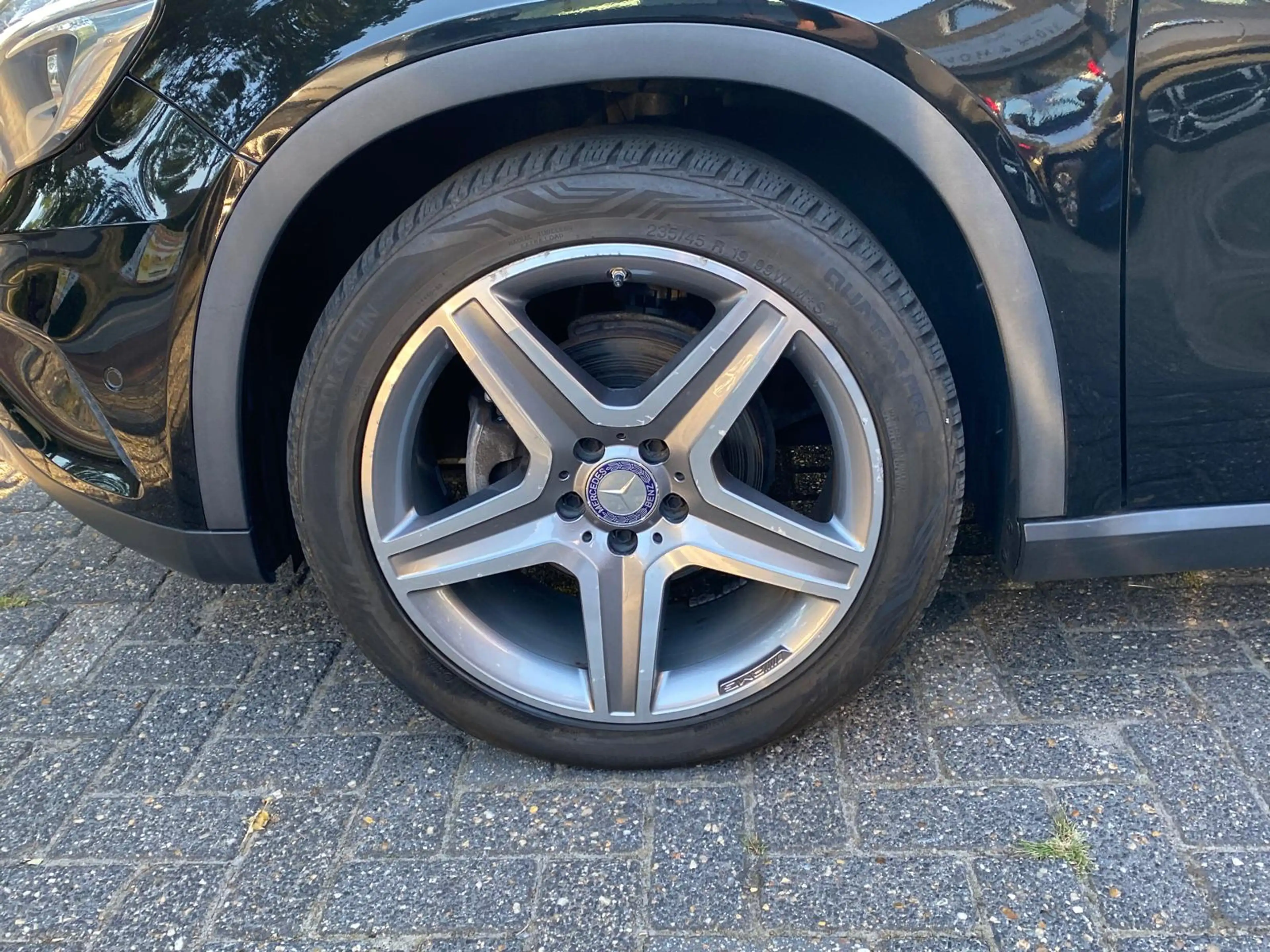 Mercedes-Benz GLA 200 Ambition — photo 8