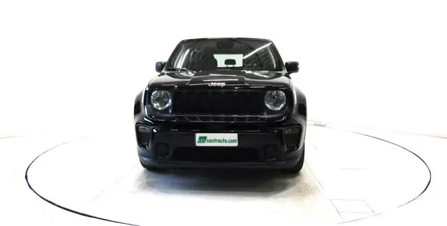 Jeep Renegade view 2