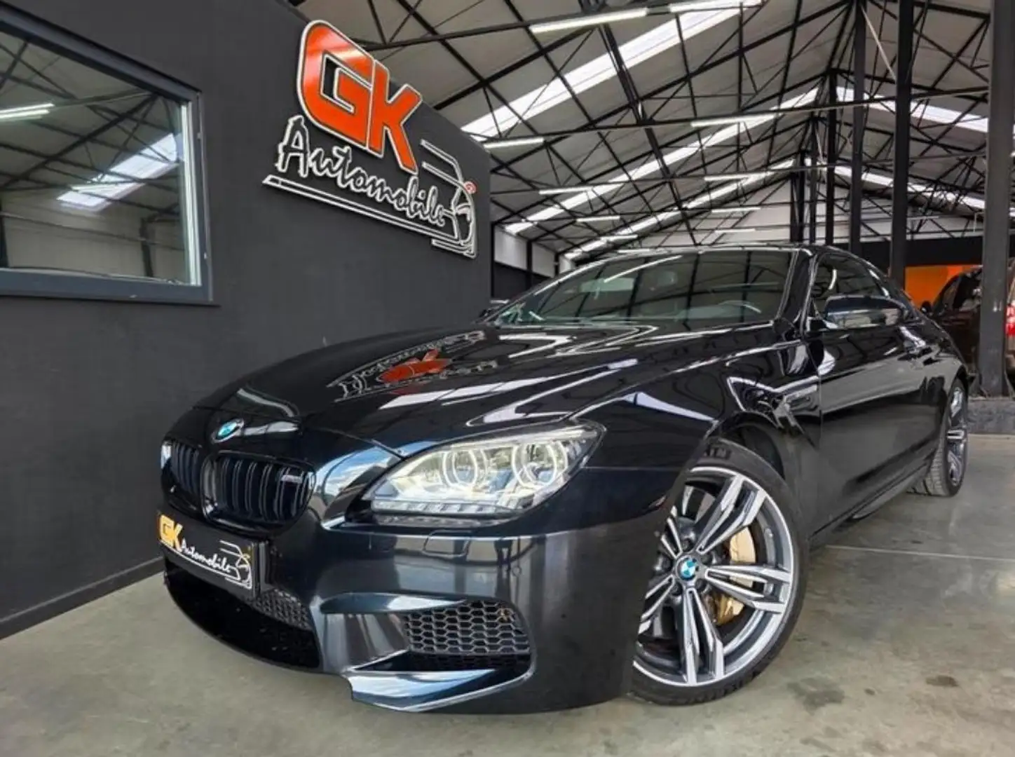 BMW M6 M6 4.4 V8 // COMPÉTITION PACKAGE // CERAMIC Noir - 1