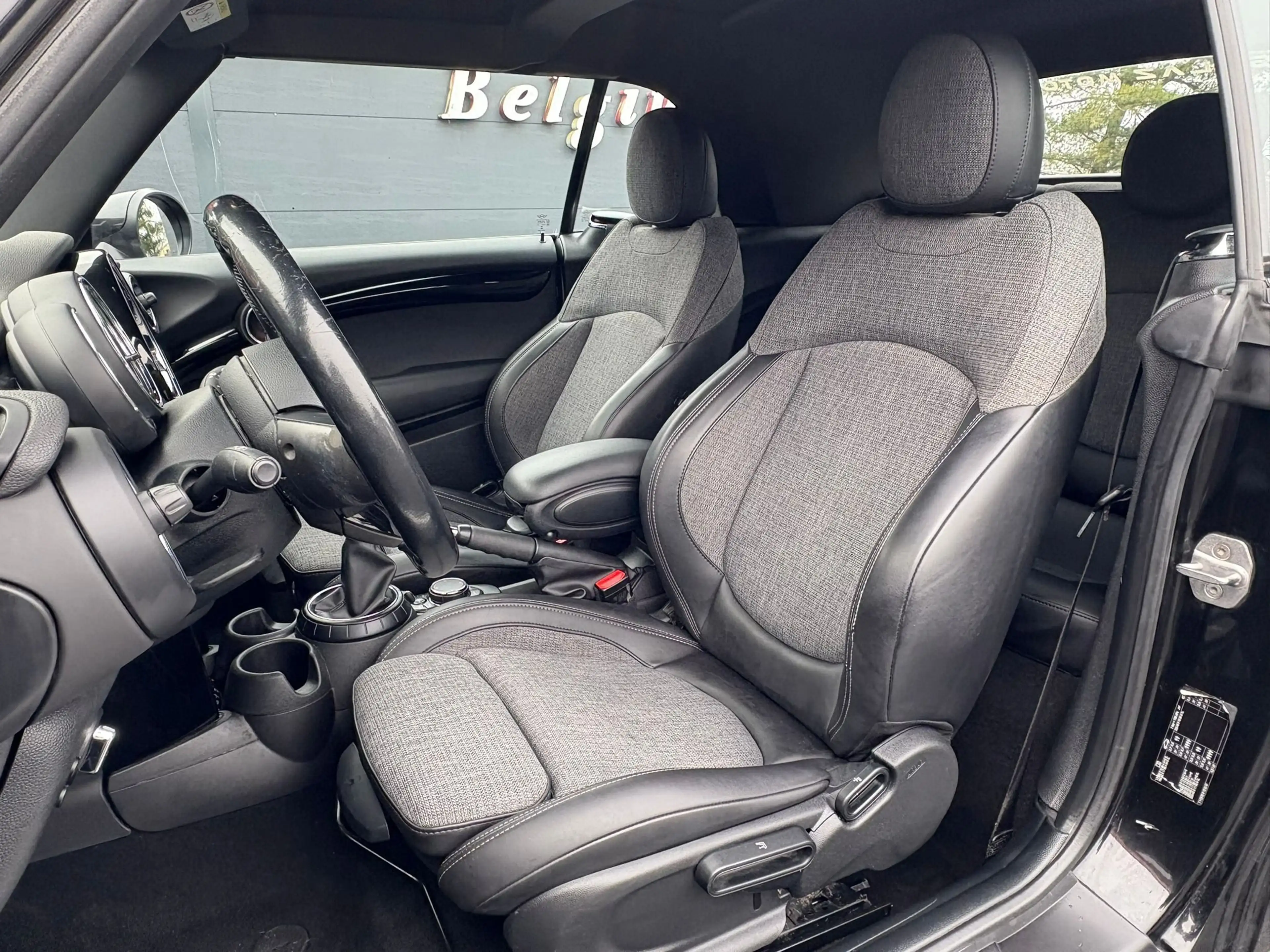 MINI Cooper D Cabrio Mini Cabriolet 1.5 D Cooper_PRIXMARCHAND_NAVI_CUIR — photo 6