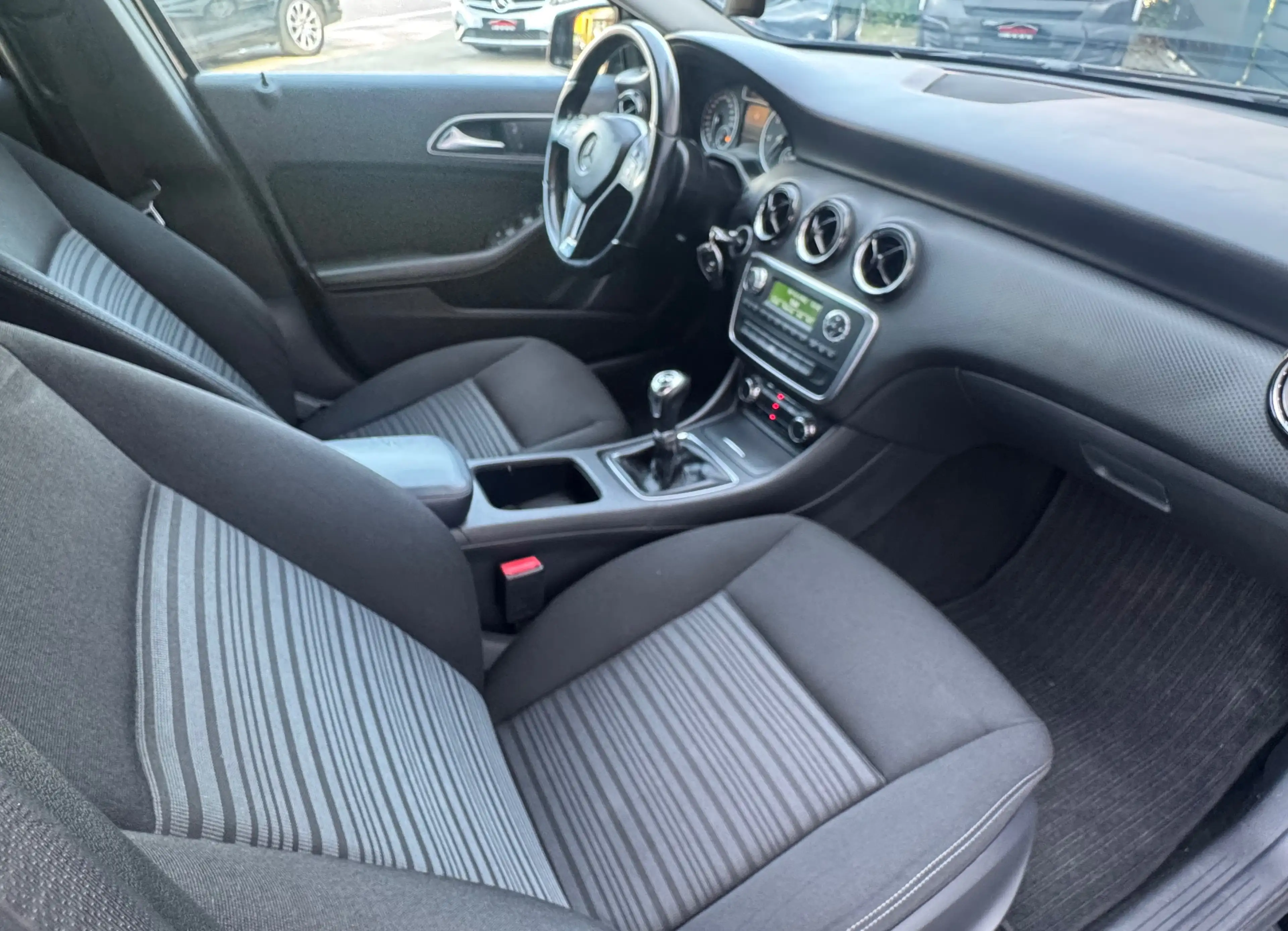 Mercedes-Benz A 180 A 180 CDI CLIM VLT MULTI ACC JA TEL — photo 5