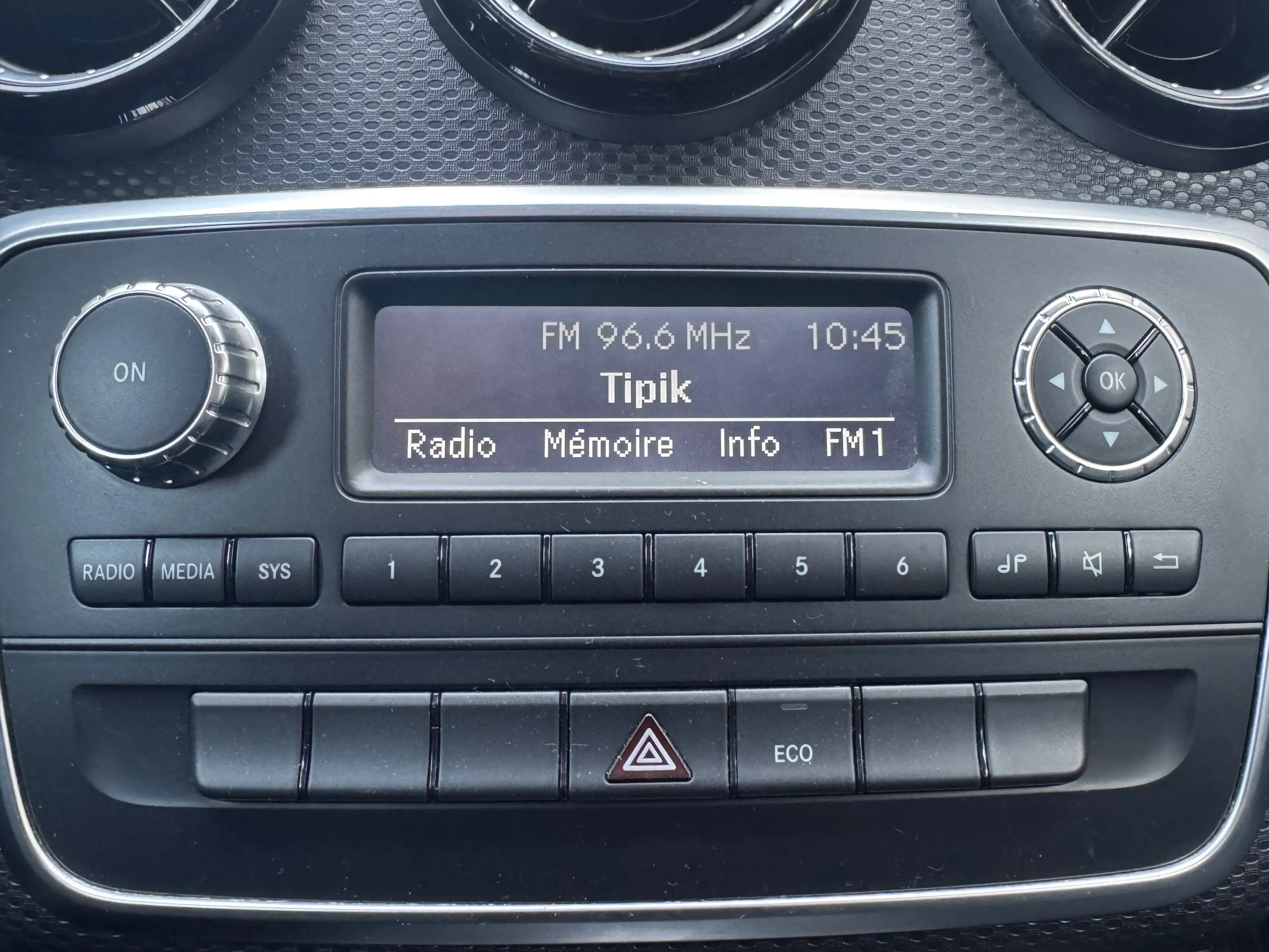 Mercedes-Benz A 180 A 180 CDI CLIM VLT MULTI ACC JA TEL — photo 10
