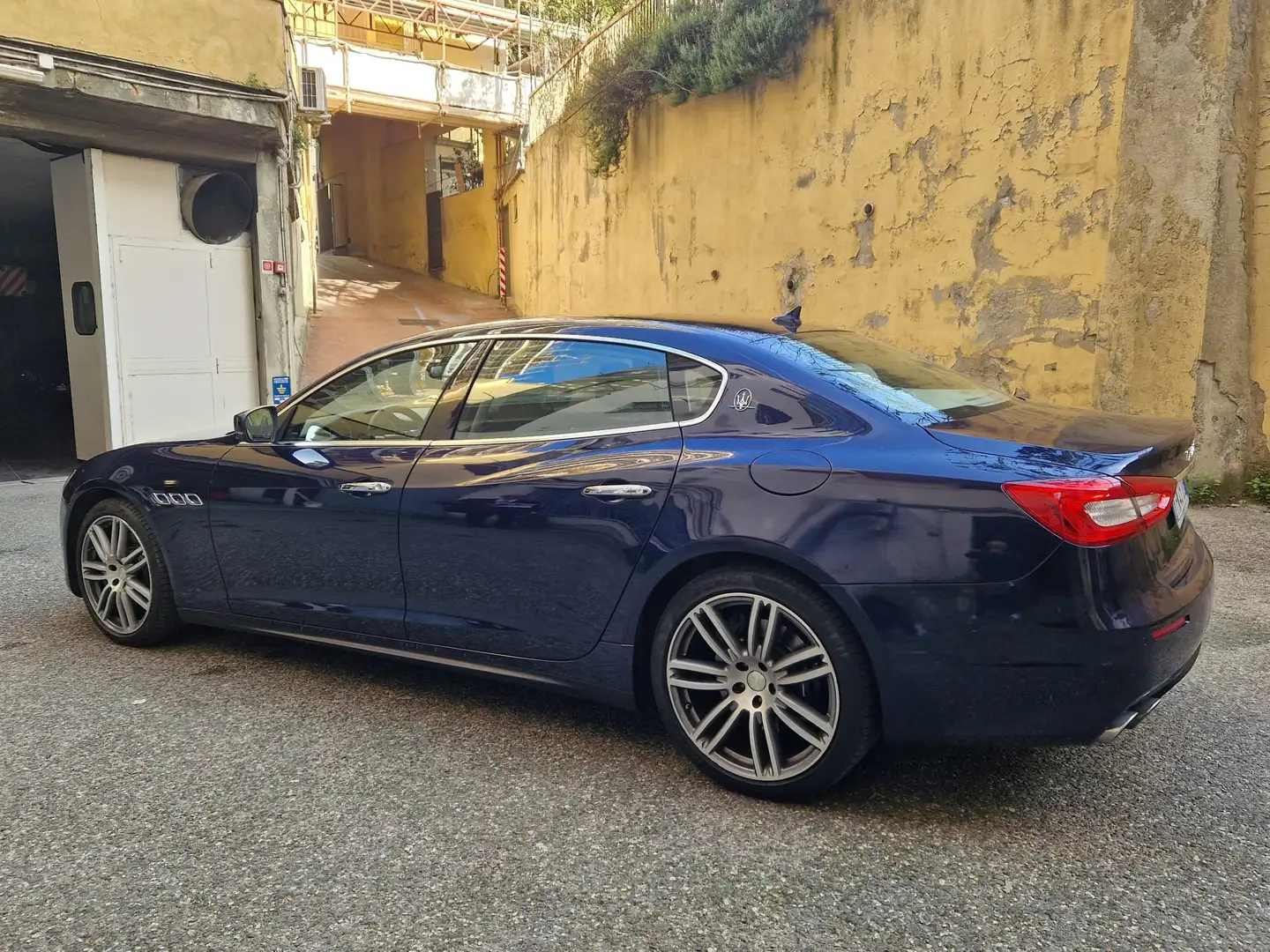 Maserati Quattroporte 3.0 V6 ds Granlusso 275cv auto Bleu - 2