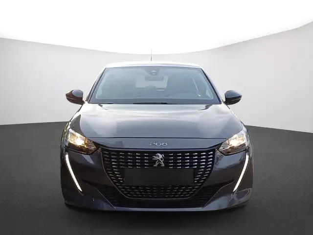 Peugeot 208 view 3