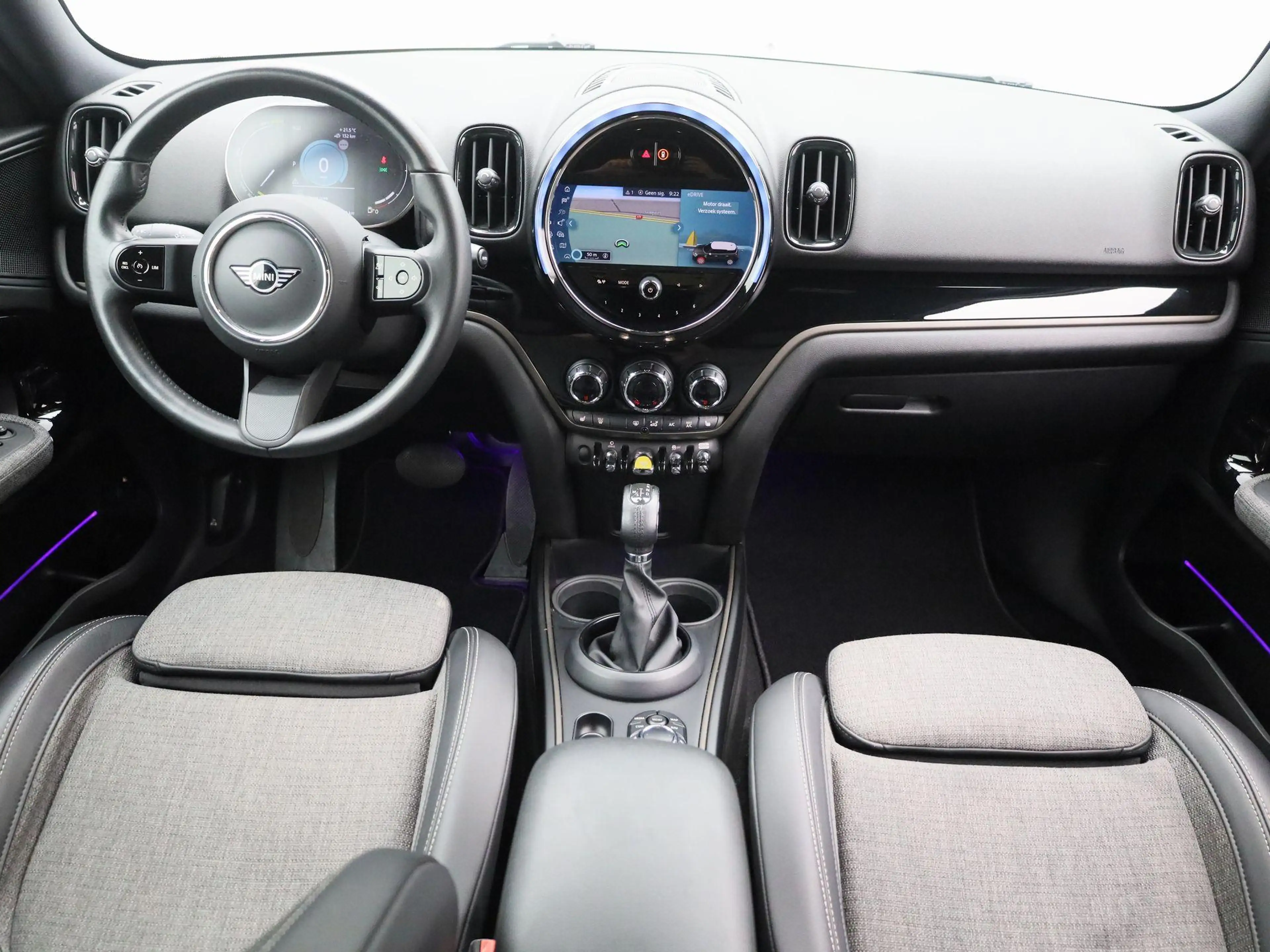 MINI Cooper SE Countryman 1.5 ALL4 Classic — photo 9