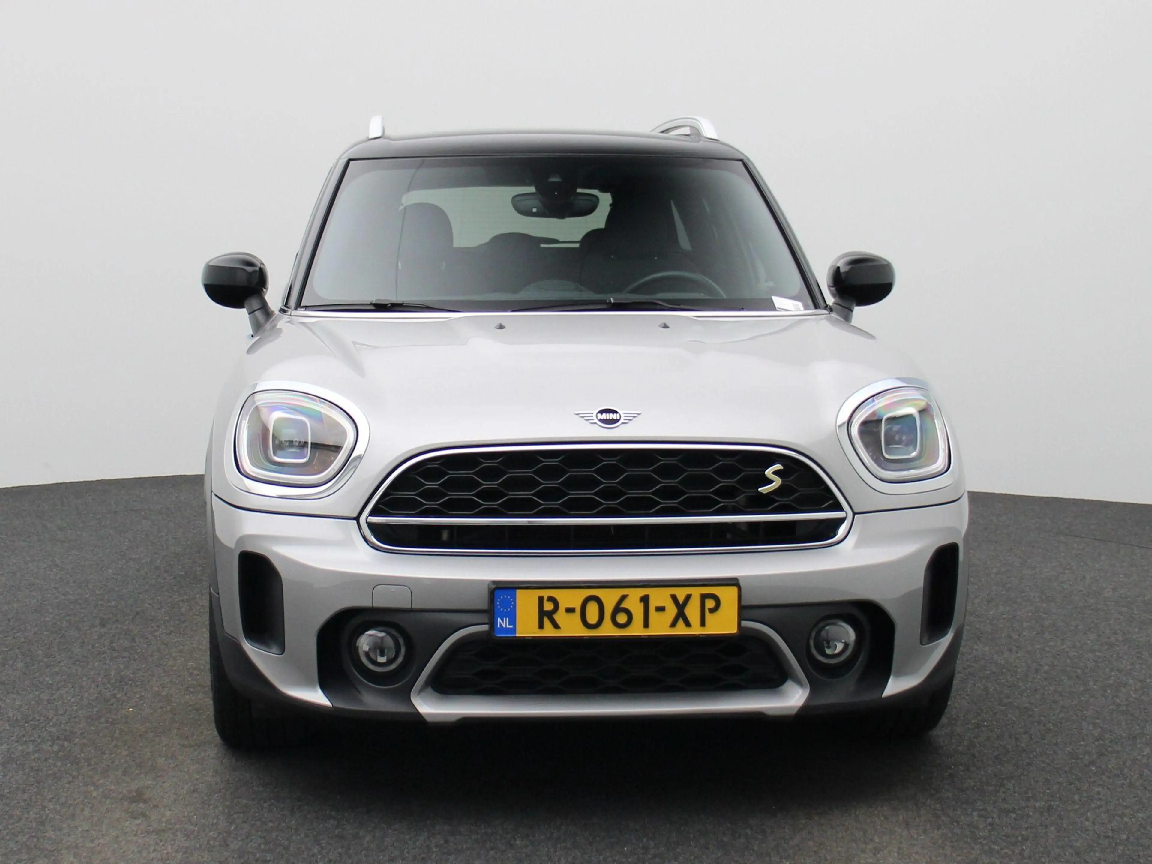 MINI Cooper SE Countryman 1.5 ALL4 Classic — photo 3