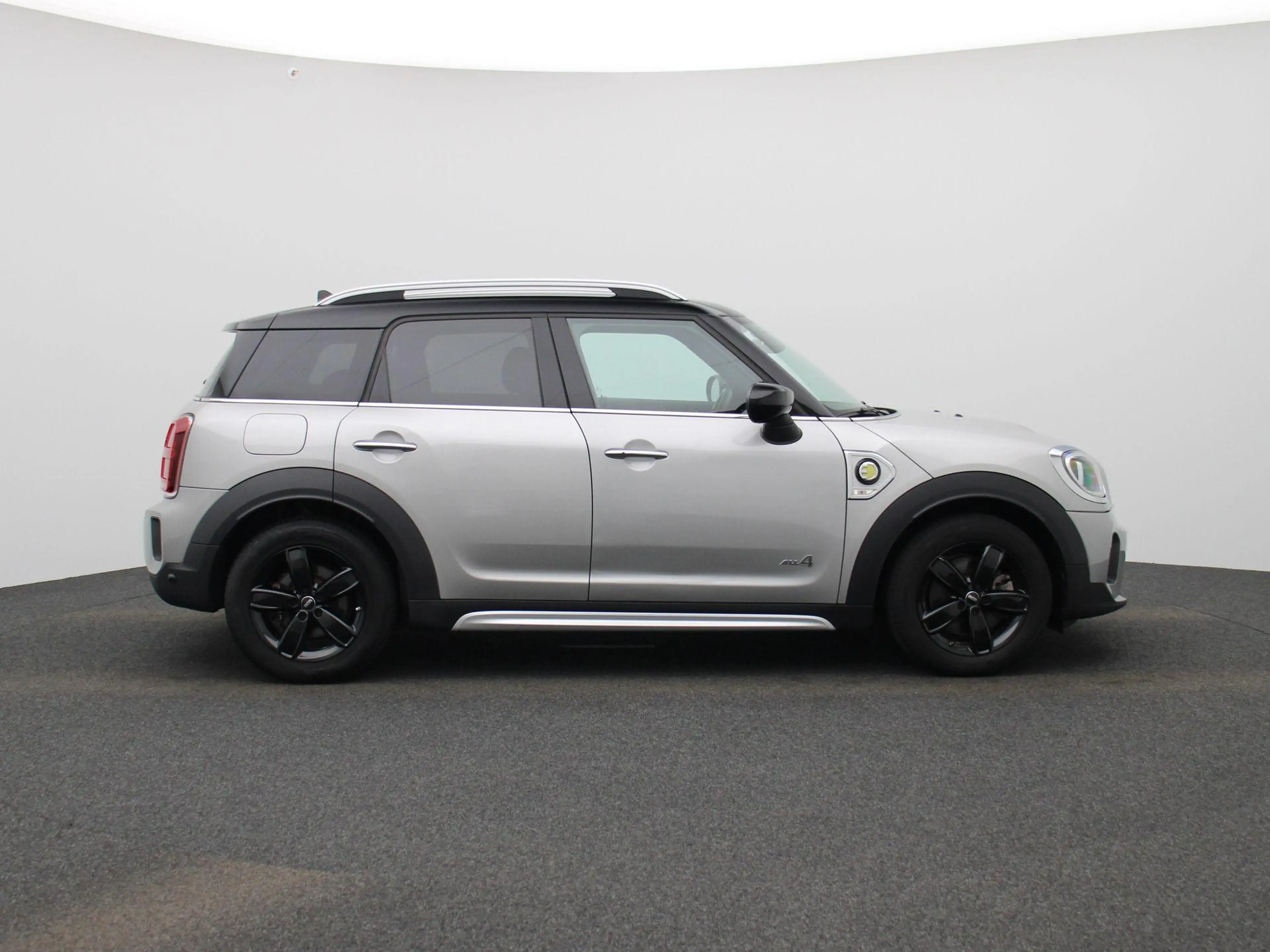 MINI Cooper SE Countryman 1.5 ALL4 Classic — photo 6