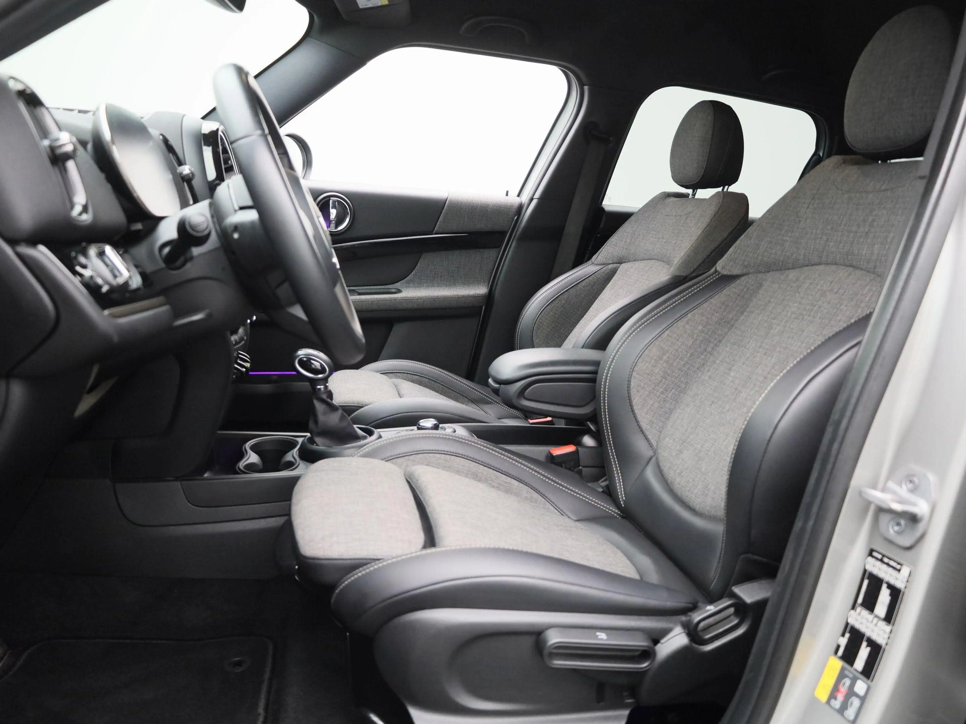 MINI Cooper SE Countryman 1.5 ALL4 Classic — photo 11
